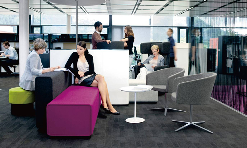 辦公家具定制為您提供個性化最貼心的辦公家具定制服務(wù)，充分了解您的辦公需求。360°無死角的空間設(shè)計，盡善盡美的細(xì)節(jié)考量，完善的售后服務(wù)，讓您高枕無憂！